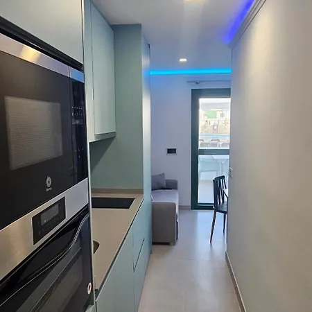 Alondras Luxury Paradise Fully Renovated Apartman *
